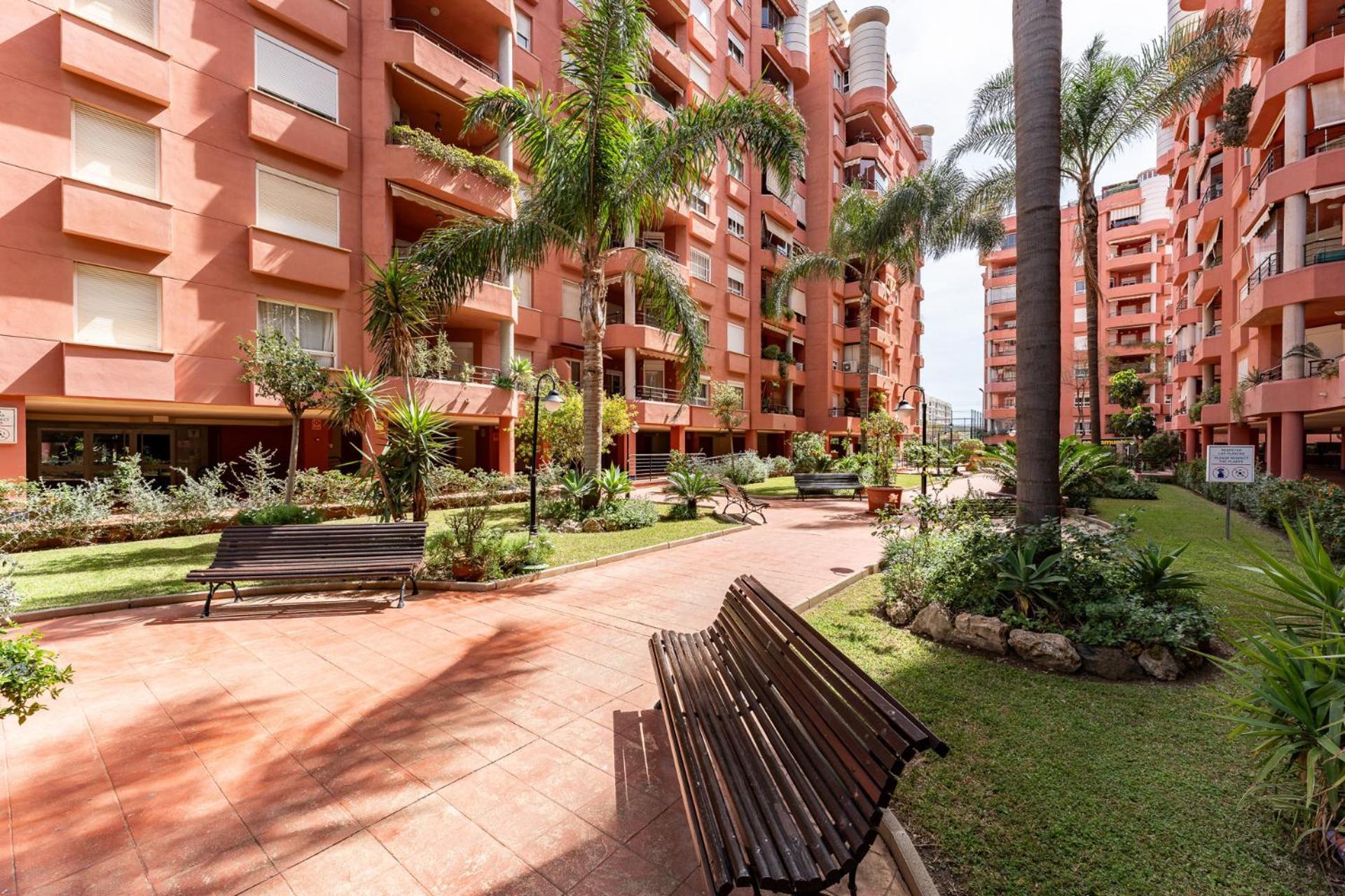 Malagasuite Coastal Paradise Fuengirola Kültér fotó